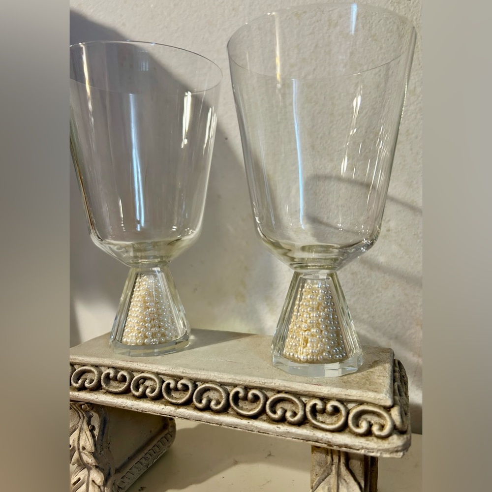 2 Oleg Cassini Glasses, clear glass with pearls. 12oz